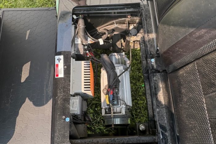 Evolution D5 Ranger 4 Plus Golf Cart - Image 6